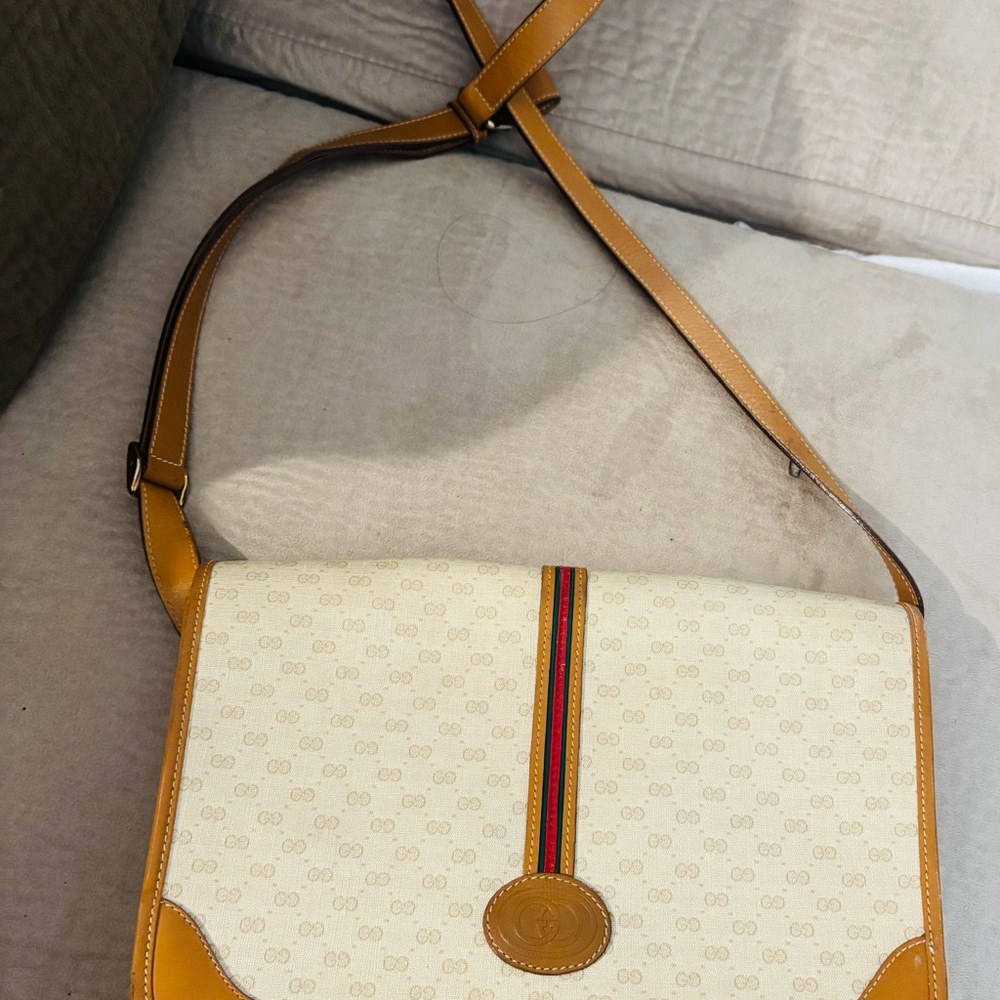 Gucci Tan and Cream Crossbody Bag with Red Stripe